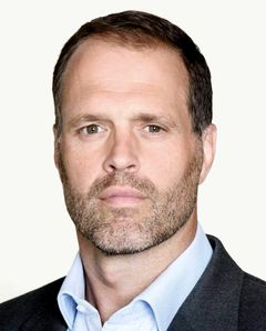 Martin Bayfield interpreta Cyclops