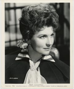 Eileen Herlie interpreta Gertrude - The Queen