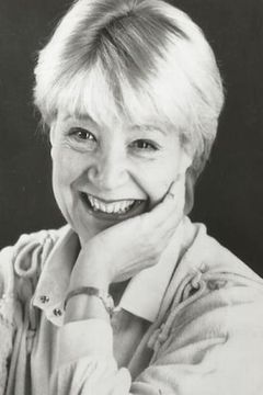 Toni Palmer interpreta Mrs Endicott