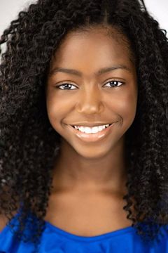Kendall Joy Hall interpreta Annelise (voice)