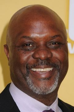 Robert Wisdom interpreta Jim Moss
