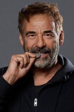 Eduard Fernández interpreta Fernando