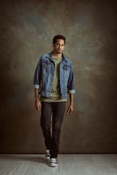 Justin Clarke interpreta Riot #3 (uncredited)