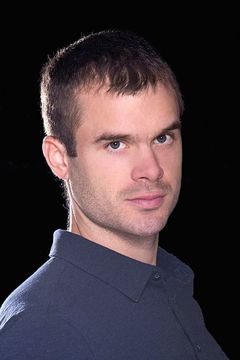 Slaven Španović interpreta Soldier at the Checkpoint