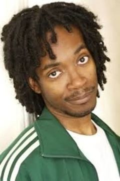 Norman D. Golden II interpreta Devon Butler