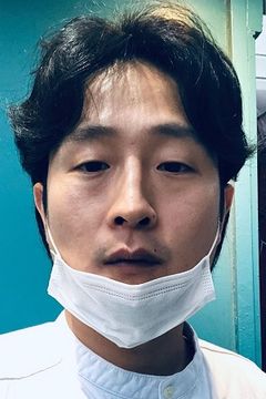 Im Su-Hyung interpreta No Byeong-Il