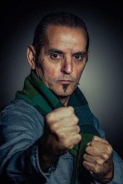Juan C. Bofill interpreta Mandarin Guard