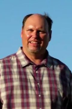 Calvin Wimmer interpreta Realtor Client