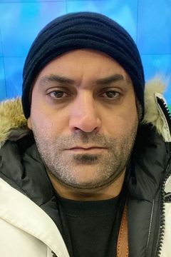 Mehdi Koushki interpreta Siavash