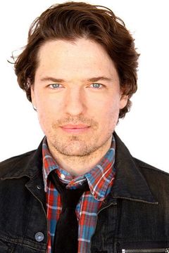 Gerard Griesbaum interpreta Fingers the Pirate