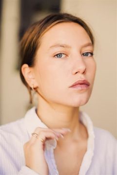 Gina Jimenez interpreta Soeur Clotaire 1975