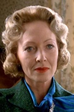 Norma West interpreta Lady Violet Dongby Albertini