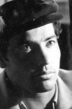 Giuseppe Priolo interpreta Luca