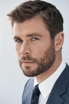 Chris Hemsworth interpreta Tyler Rake