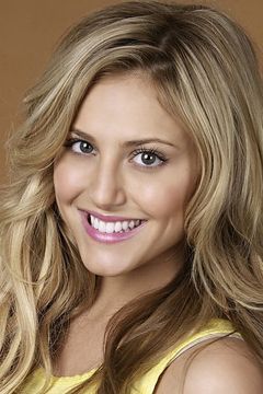 Cassandra Scerbo interpreta Nova Clarke