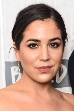 Audrey Esparza interpreta Tasha Zapata