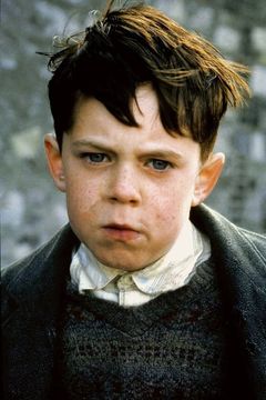 Joe Breen interpreta Young Frank
