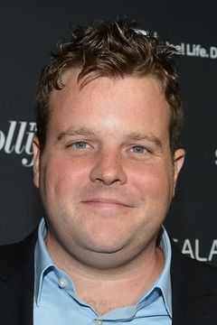 Adam Bartley interpreta Frank Luntz