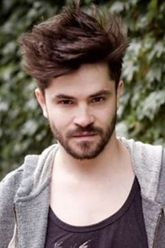 Felipe Colombo interpreta Manuel Aguirre