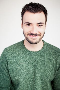 Gabriel Lessard interpreta Jeune homme 3