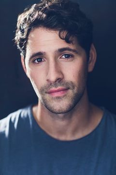 Dylan S. Wallach interpreta Ben