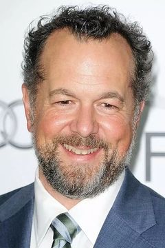 David Costabile interpreta James Ashley