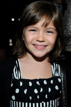 Ryann Campos interpreta Paige #1