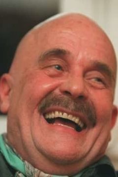 Bo Brundin interpreta Ernst Kessler
