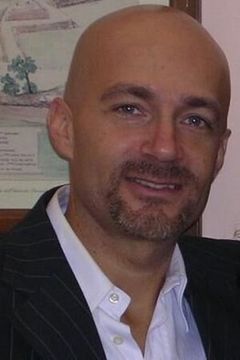 Roberto Certomà interpreta Mike