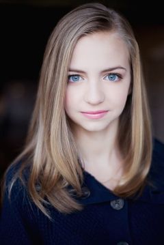 Ludivine Reding interpreta Charlie (voice)