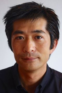 Yoji Tatsuta interpreta Japanese General (uncredited)