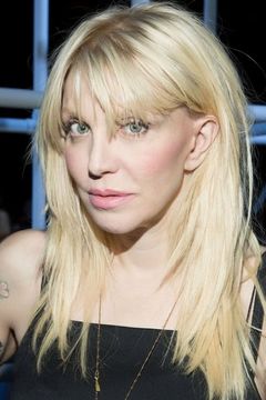 Courtney Love interpreta Sasha