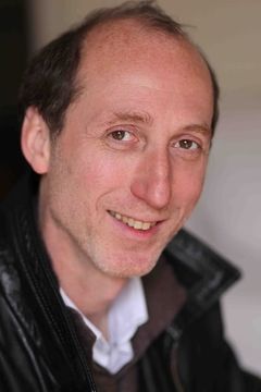 Serge Onteniente interpreta Le scénographe