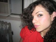 Danielle Zuckerman interpreta Little Girl