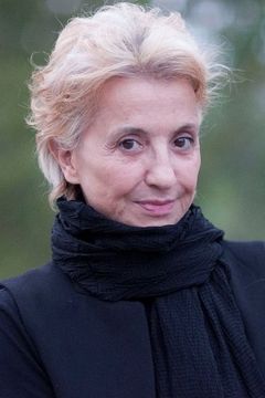 Graziella Polesinanti interpreta Graziella, moglie del Commendator Guarducci