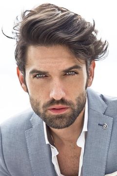 Reed Favero interpreta Ian McCallister