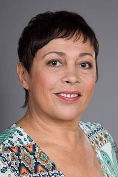 Véronique Barrault interpreta Véro