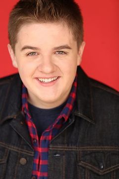 Brice Fisher interpreta Tyler