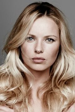 Sophie Meister interpreta Isobel