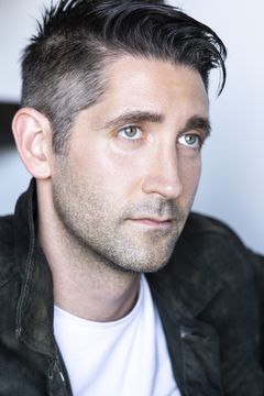 Chase Fein interpreta Additional Voices (voice)
