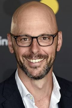 Thomas Snégaroff interpreta Lycée Descartes director