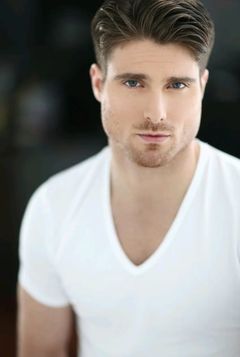 Marcus Rosner interpreta Daniel Balázs