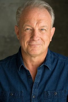 David Grant Wright interpreta Secret Service Agent #1
