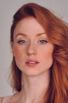 Alina Kovalenko interpreta Rosana
