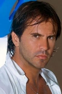 Max Parodi interpreta Marco Brambilla