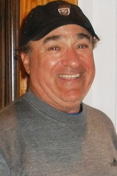 Charles A. Tamburro interpreta Police Chopper Pilot