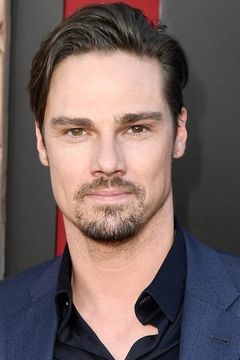 Jay Ryan interpreta Billy'Spider' Webb