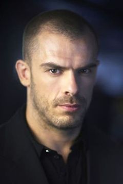 Sebastien Vandenberghe interpreta Assassin # 2 Mercedes