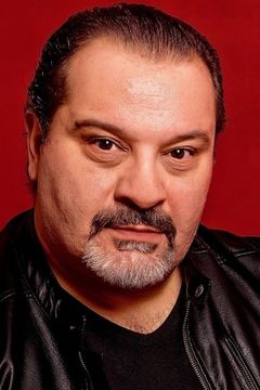 Alain Zef interpreta Jean-Claude Minassian