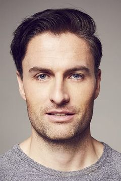 Ryan Farrell interpreta One-Night Stand Guy